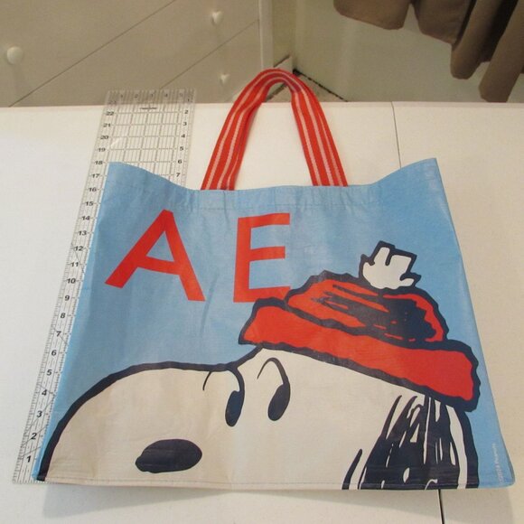 Peanuts/Snoopy 2024 AE Shopping Tote - Picture 9 of 13